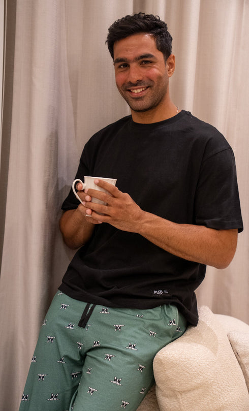 Men summer pajama set Black T-shirt + Green Dog Short
